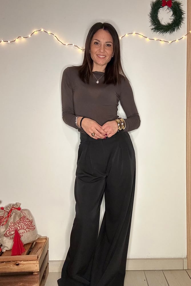 Pantaloni neri