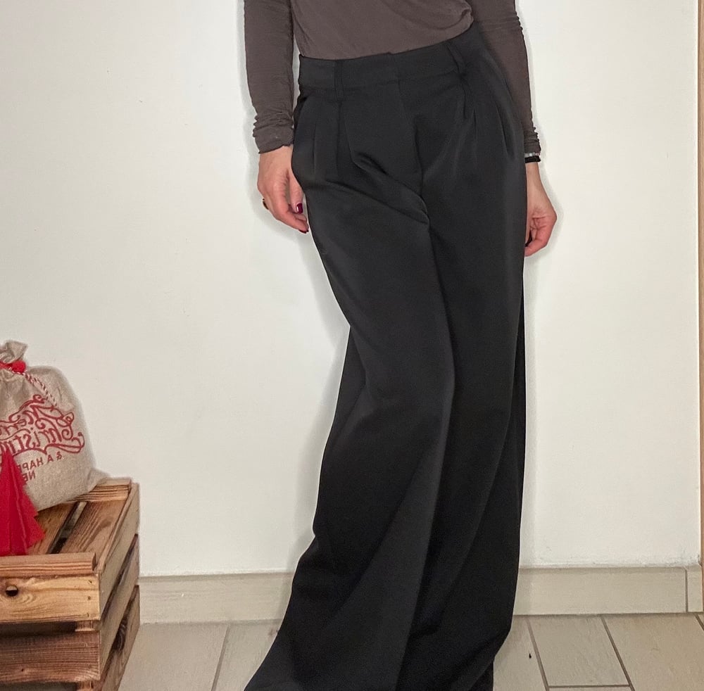 Pantaloni neri